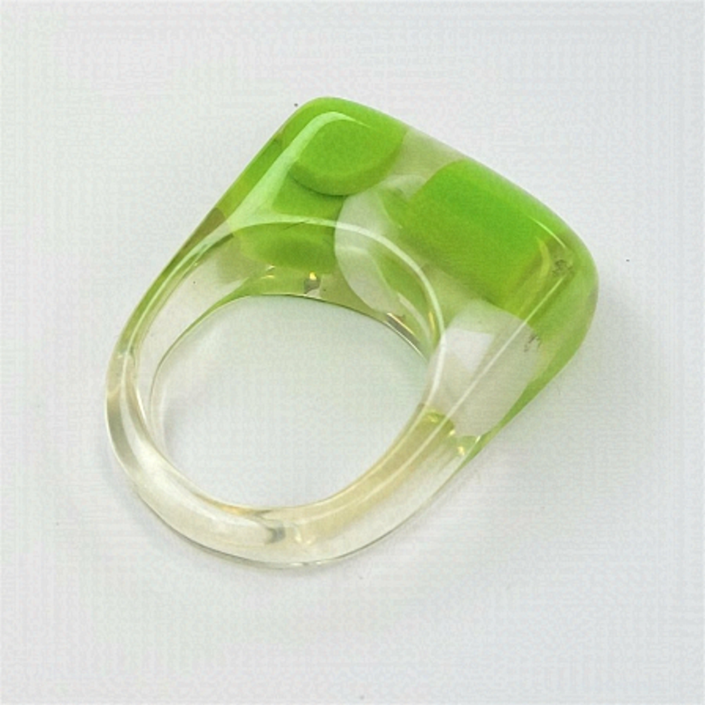 Lucite Resin Rings Green And White Pill Beads See Through Rectangular Ring